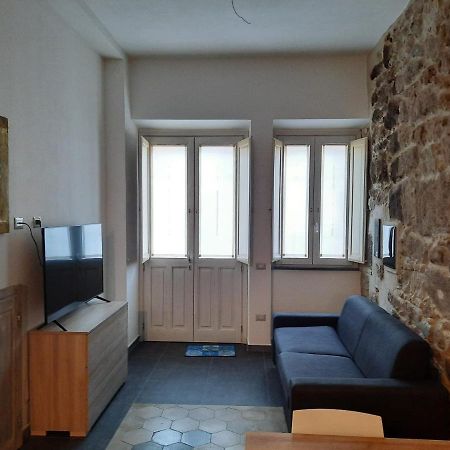 Appartamento Su Palazzina Storica In Centro A Sant'Antìoco Eksteriør billede