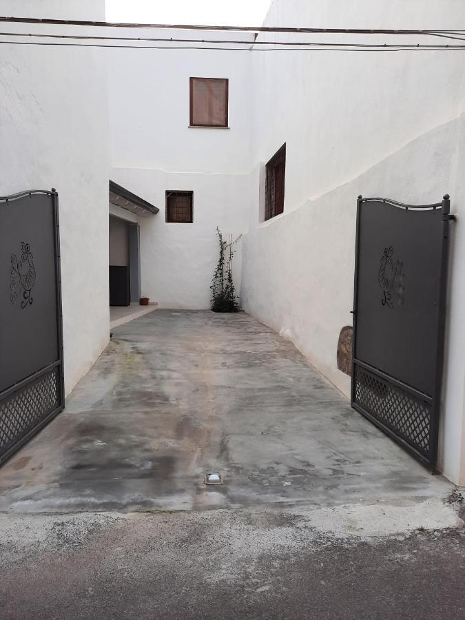 Appartamento Su Palazzina Storica In Centro A Sant'Antìoco Eksteriør billede
